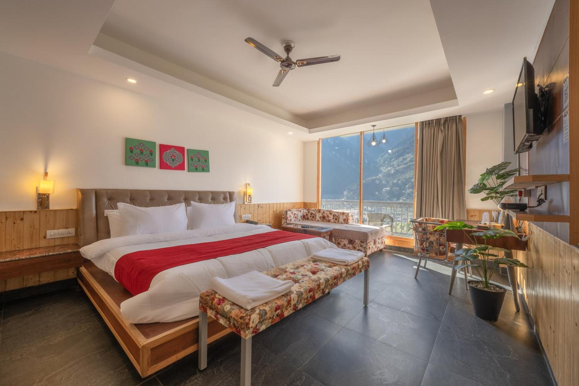 Echor Himalayan Heights Manali Hotell Exteriör bild