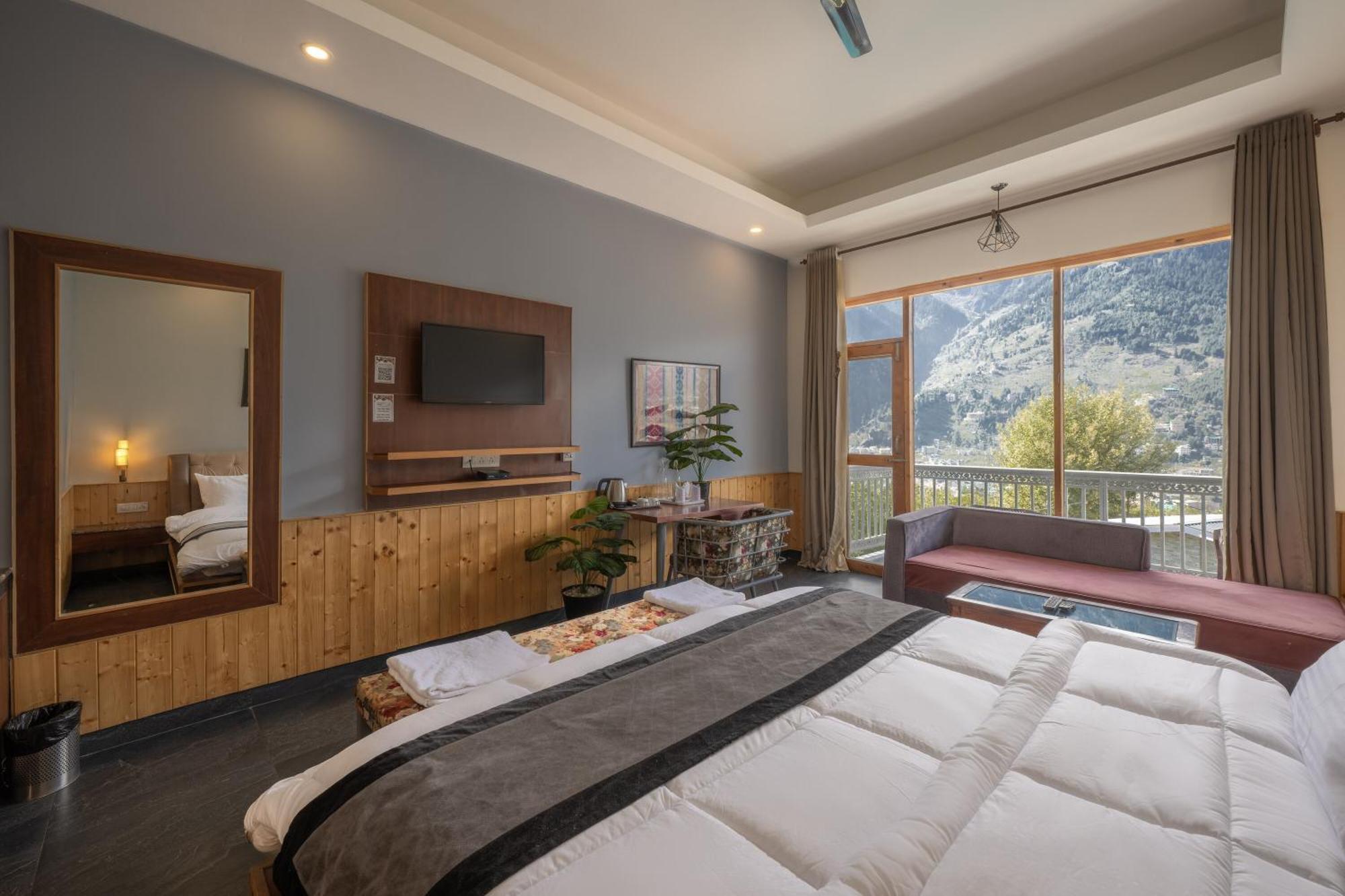Echor Himalayan Heights Manali Hotell Exteriör bild
