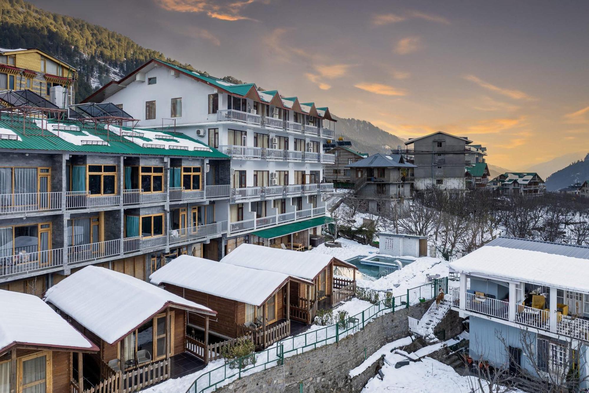 Echor Himalayan Heights Manali Hotell Exteriör bild