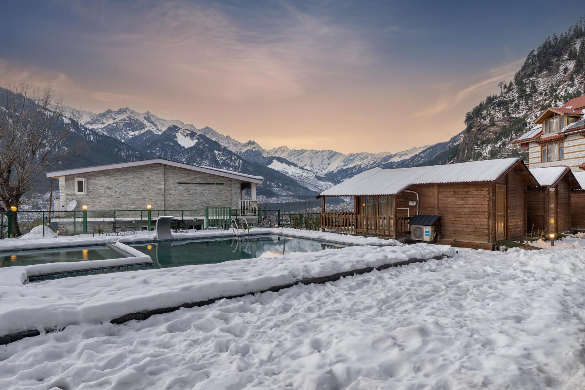 Echor Himalayan Heights Manali Hotell Exteriör bild